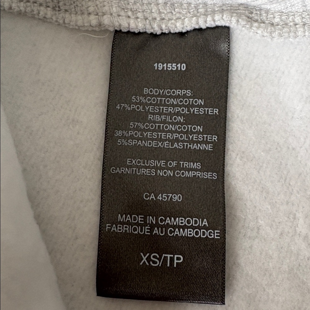 NWOT Danskin Light Heathered Grey 12 Zip Sweater Size XS 19” ptp - Picture 4 of 7